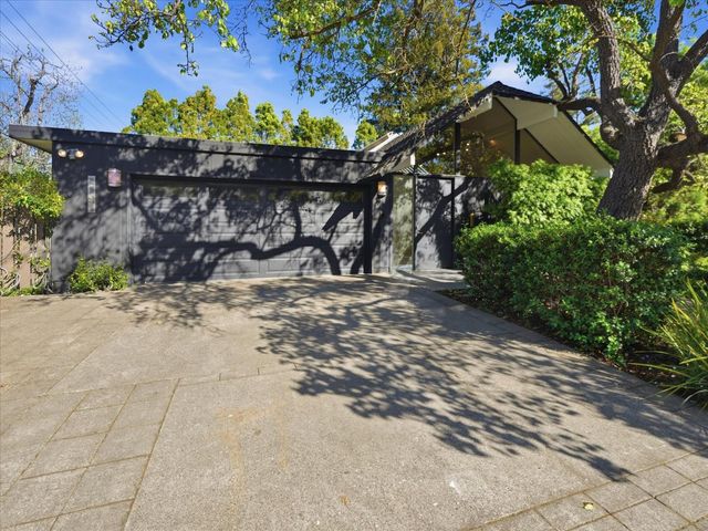 1121 HARRIET Street, Palo Alto, CA 94301