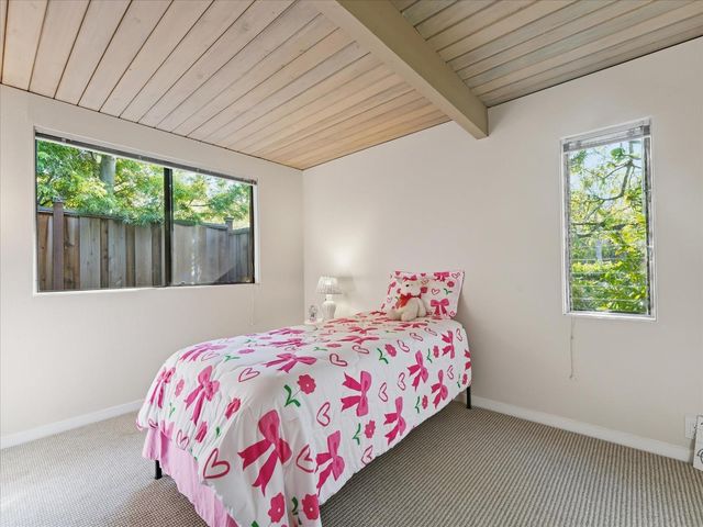 1121 HARRIET Street, Palo Alto, CA 94301