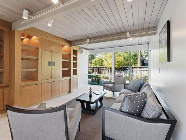 1121 HARRIET Street, Palo Alto, CA 94301