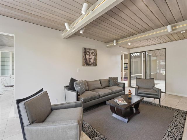 1121 HARRIET Street, Palo Alto, CA 94301