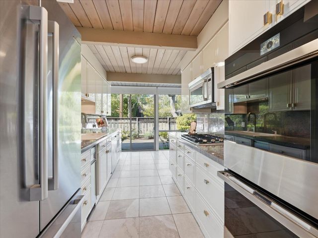 1121 HARRIET Street, Palo Alto, CA 94301