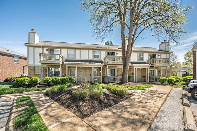 1450 Bluebird Terrace, Brentwood, MO 63144