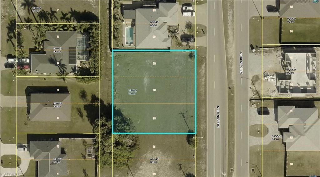 8 Nelson RD N, Cape Coral, FL 33993