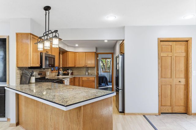 5209 Mayview Road, Minnetonka, MN 55345