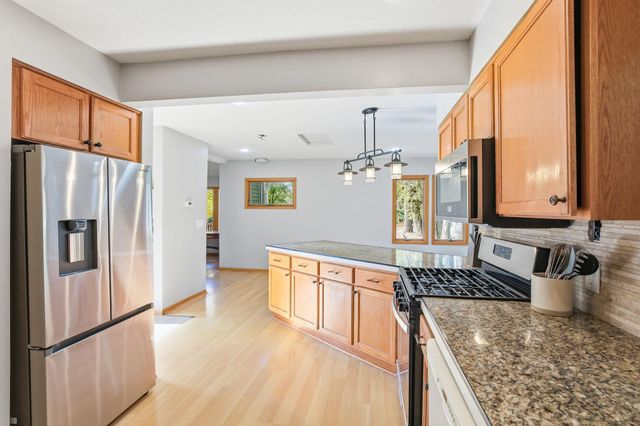 5209 Mayview Road, Minnetonka, MN 55345