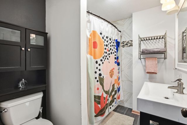 5209 Mayview Road, Minnetonka, MN 55345