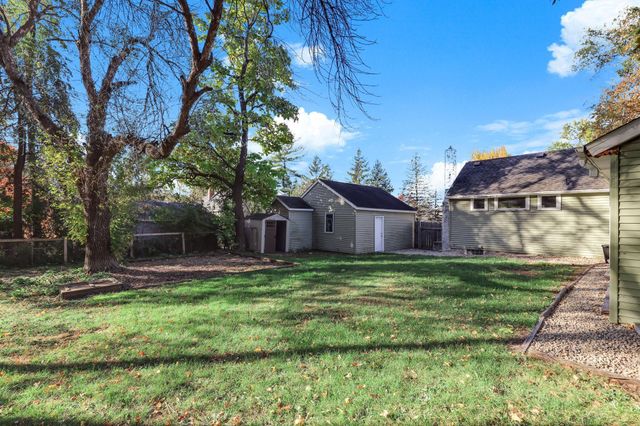 5209 Mayview Road, Minnetonka, MN 55345