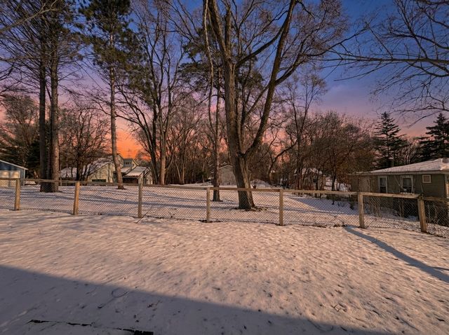 5209 Mayview Road, Minnetonka, MN 55345