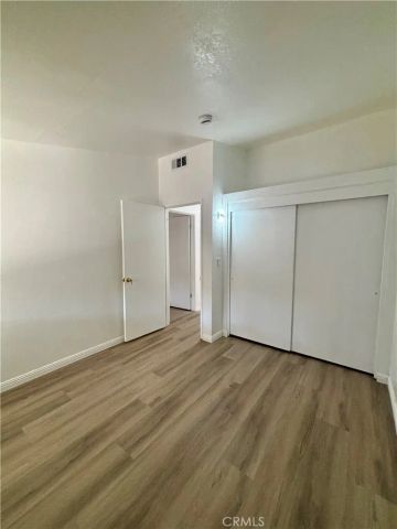 8842 Mentone, Riverside, CA 92503