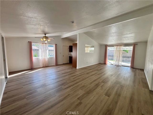 8842 Mentone, Riverside, CA 92503