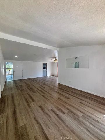 8842 Mentone, Riverside, CA 92503