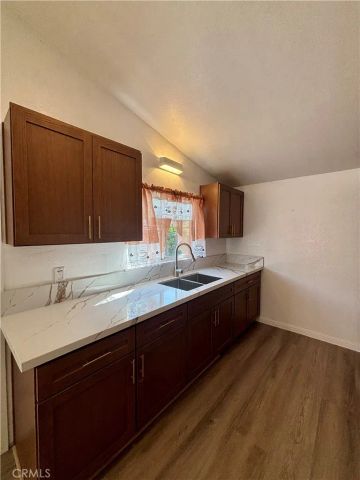 8842 Mentone, Riverside, CA 92503