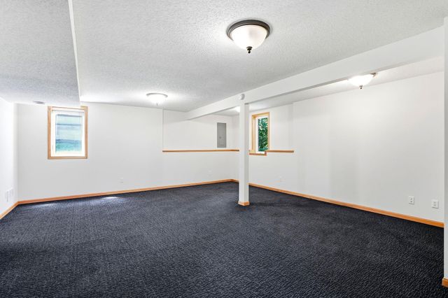 770 1st Avenue NW, New Brighton, MN 55112