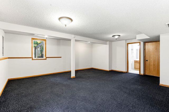 770 1st Avenue NW, New Brighton, MN 55112