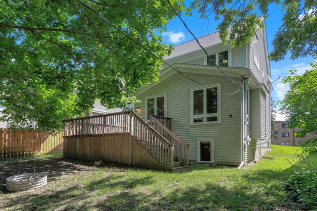 770 1st Avenue NW, New Brighton, MN 55112