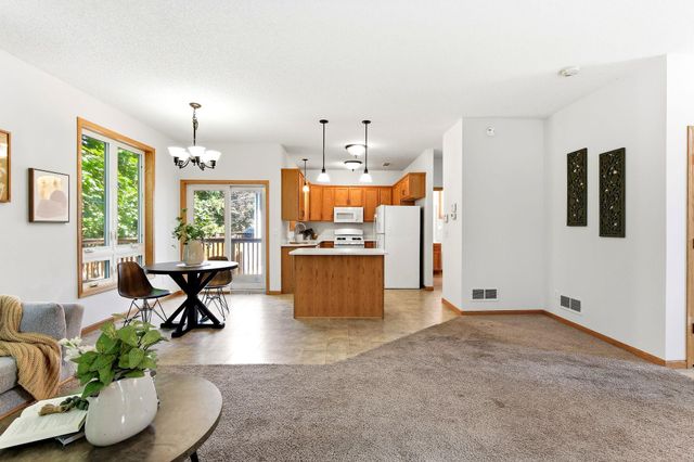 770 1st Avenue NW, New Brighton, MN 55112