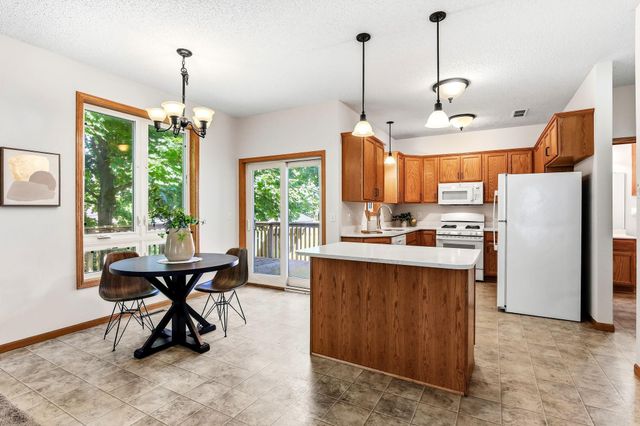 770 1st Avenue NW, New Brighton, MN 55112