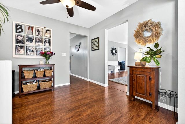 611 CHATHAM COURT, Neenah, WI 54956