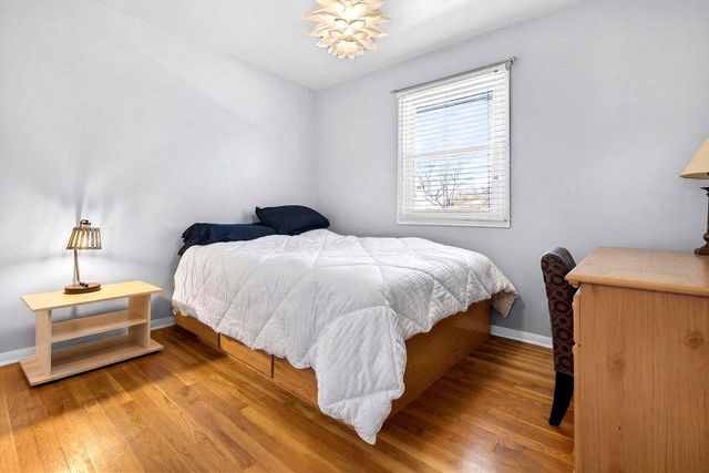 611 CHATHAM COURT, Neenah, WI 54956