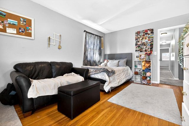 611 CHATHAM COURT, Neenah, WI 54956