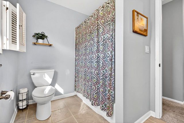 611 CHATHAM COURT, Neenah, WI 54956