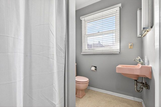 611 CHATHAM COURT, Neenah, WI 54956