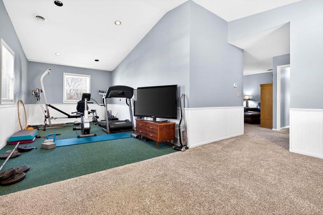 611 CHATHAM COURT, Neenah, WI 54956