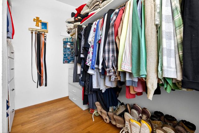 611 CHATHAM COURT, Neenah, WI 54956