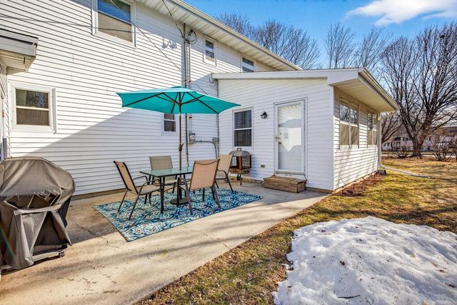 611 CHATHAM COURT, Neenah, WI 54956