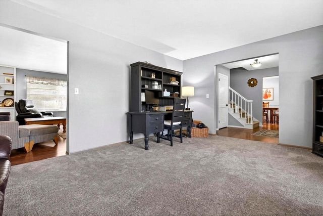 611 CHATHAM COURT, Neenah, WI 54956