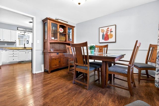 611 CHATHAM COURT, Neenah, WI 54956