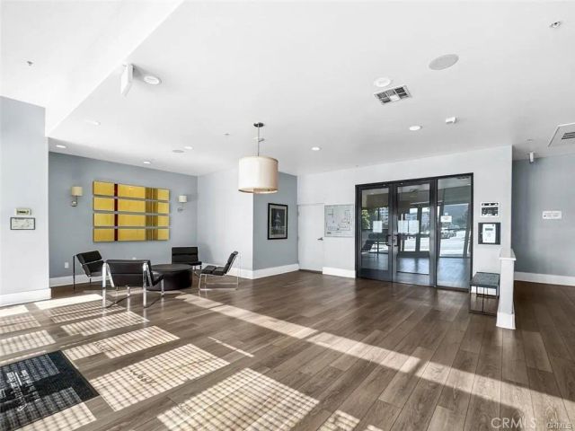 931 E Walnut 607, Pasadena, CA 91106