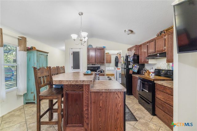 2160 Leisure Lane, Goliad, TX 77963