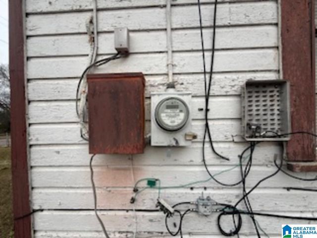 6221 HANDY AVENUE, Birmingham, AL 35228