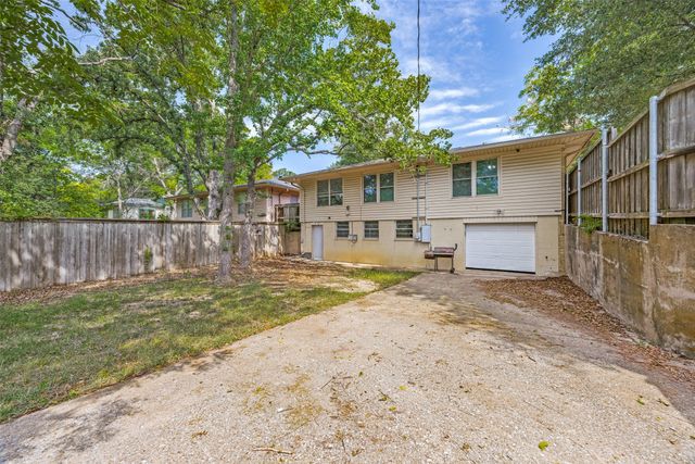 1600 W Hull Street, Denison, TX 75020