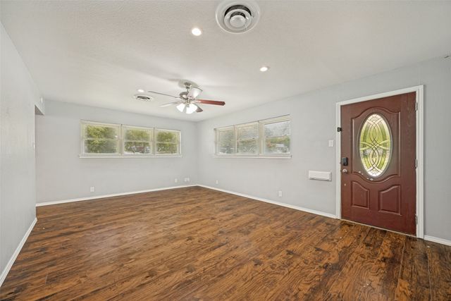 1600 W Hull Street, Denison, TX 75020