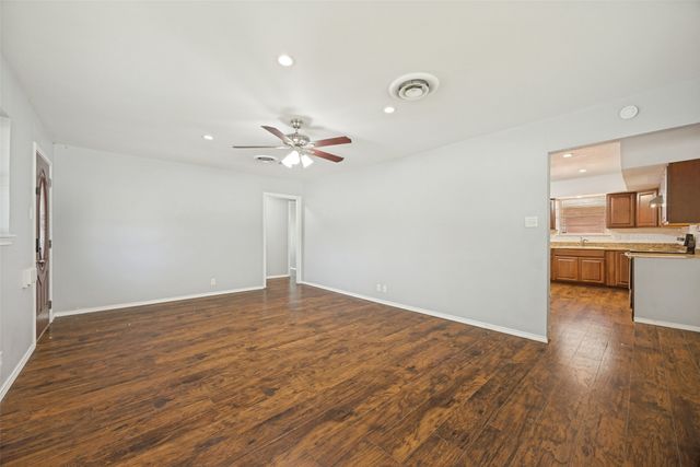 1600 W Hull Street, Denison, TX 75020