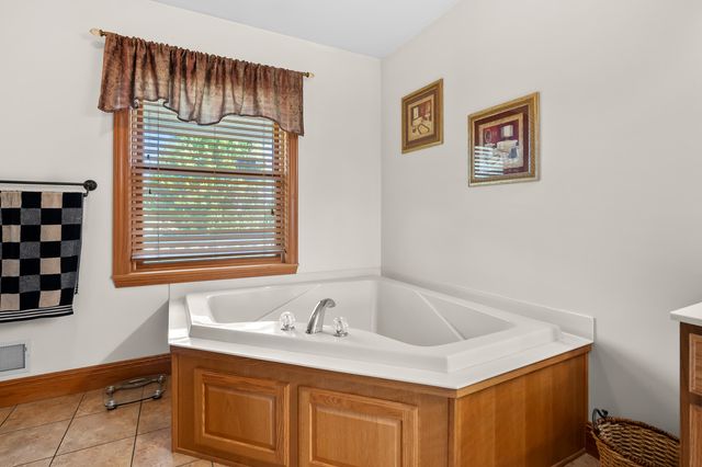 13124 A Drive S, Ceresco, MI 49033