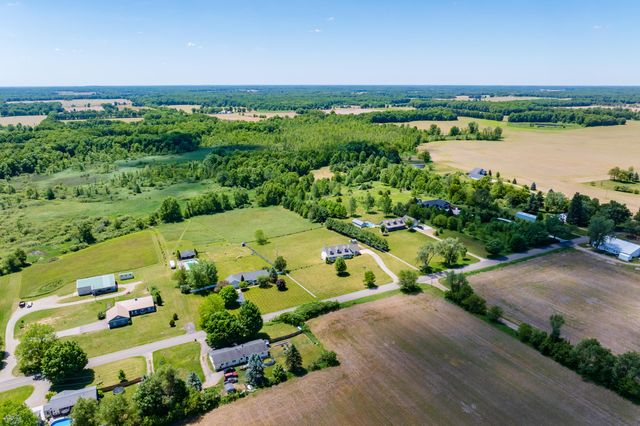 13124 A Drive S, Ceresco, MI 49033