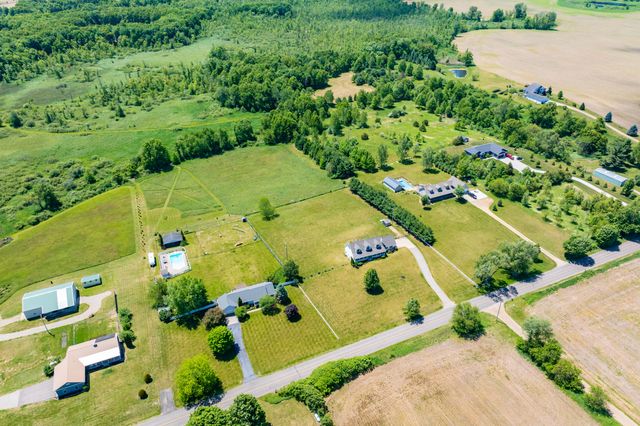 13124 A Drive S, Ceresco, MI 49033