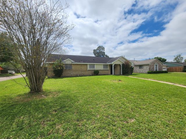 4203 Brookston Street, Houston, TX 77045