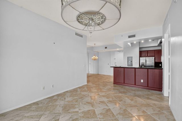 403 S SAPODILLA Avenue 718, West Palm Beach, FL 33401