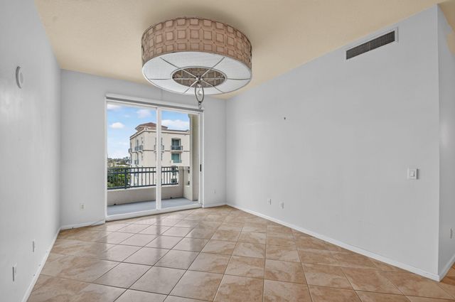 403 S SAPODILLA Avenue 718, West Palm Beach, FL 33401