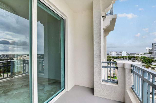 403 S SAPODILLA Avenue 718, West Palm Beach, FL 33401
