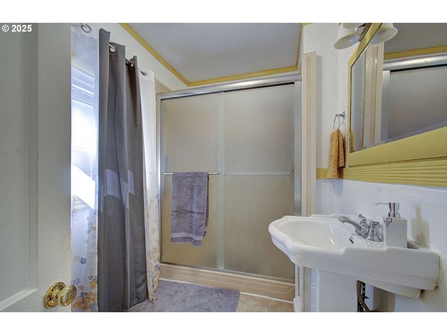 9611 Ne 152ND Ave, Vancouver, WA 98682