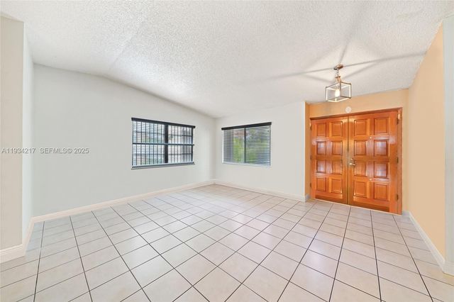 2811 SW 133rd Ave, Miami, FL 33175