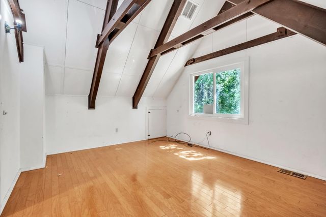 17017 Oregon Hill Rd, Challenge, CA 95925