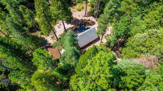 17017 Oregon Hill Rd, Challenge, CA 95925