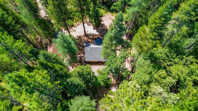 17017 Oregon Hill Rd, Challenge, CA 95925