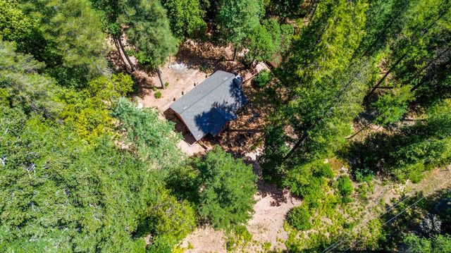 17017 Oregon Hill Rd, Challenge, CA 95925